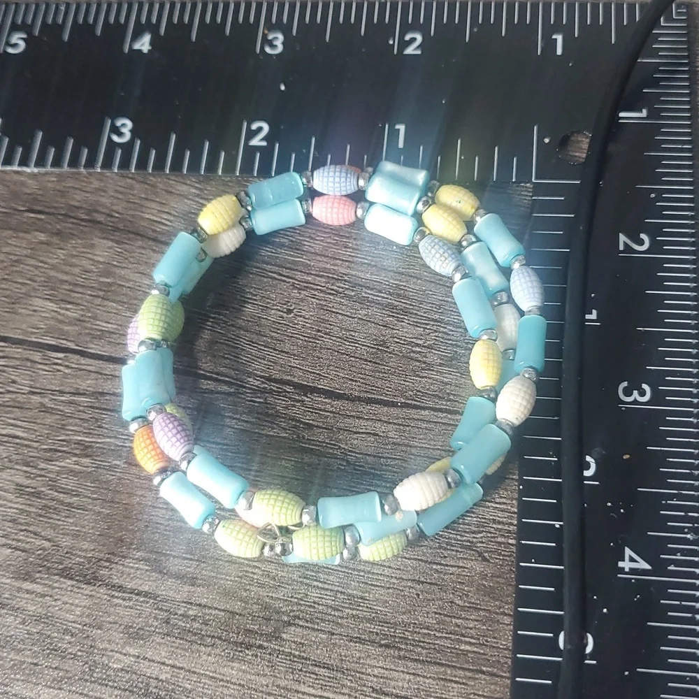 Pastel Beaded Tier Vintage Bracelet B3410‎